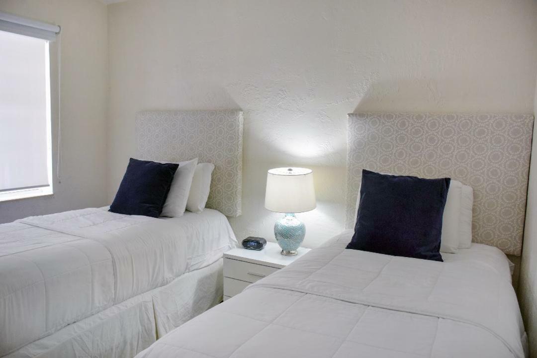 Suites At Coral Resorts 마이애미 외부 사진