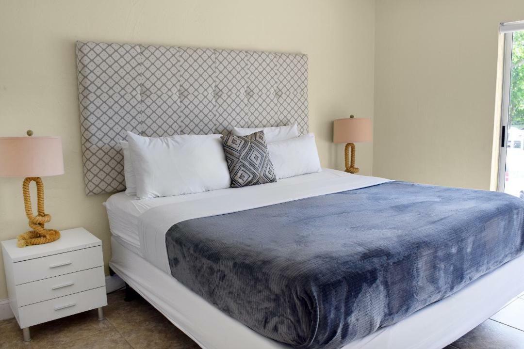 Suites At Coral Resorts 마이애미 외부 사진